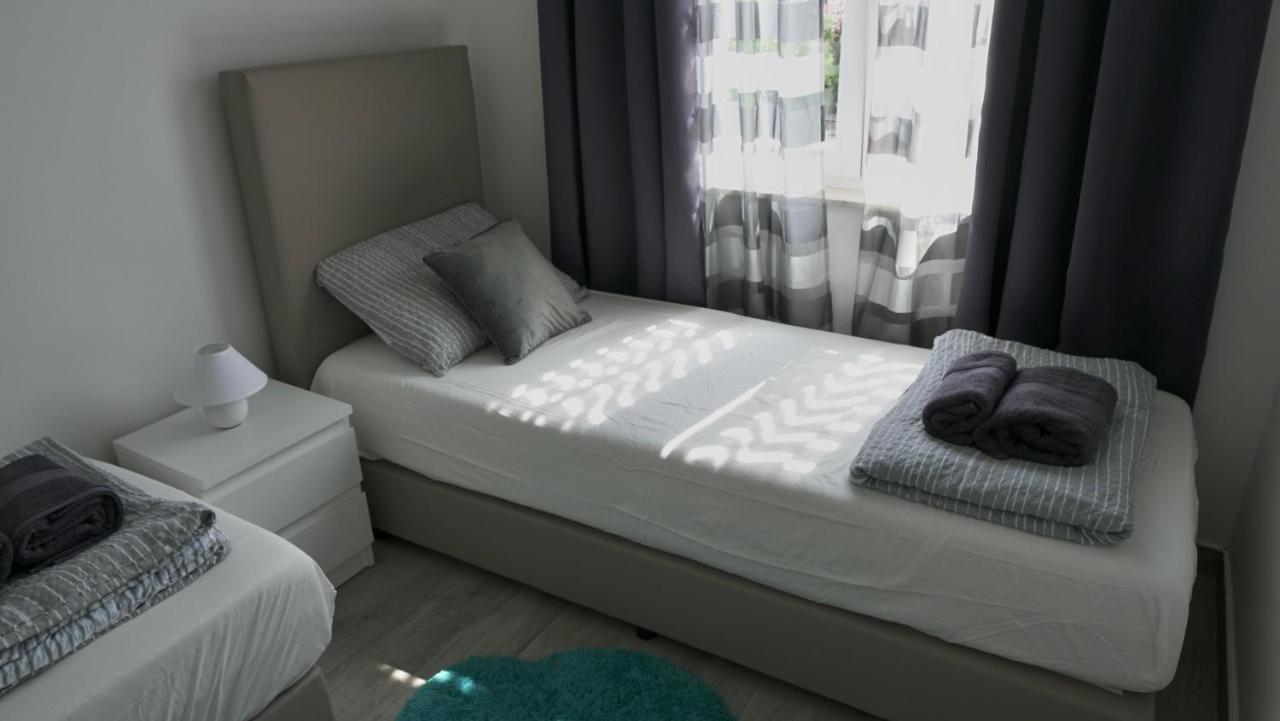 Apartments Bestak Krk Town Eksteriør bilde